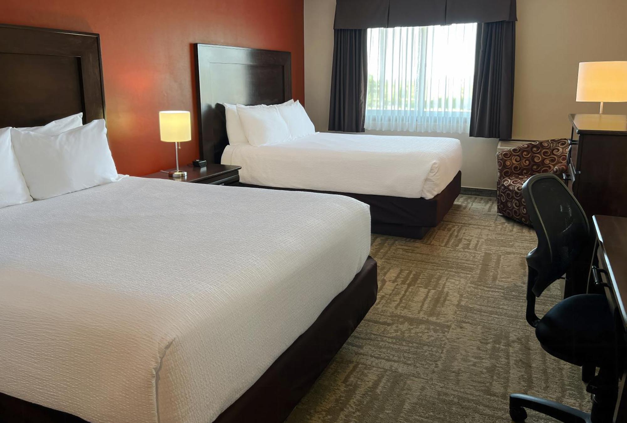 Coast Swift Current Hotel Εξωτερικό φωτογραφία
