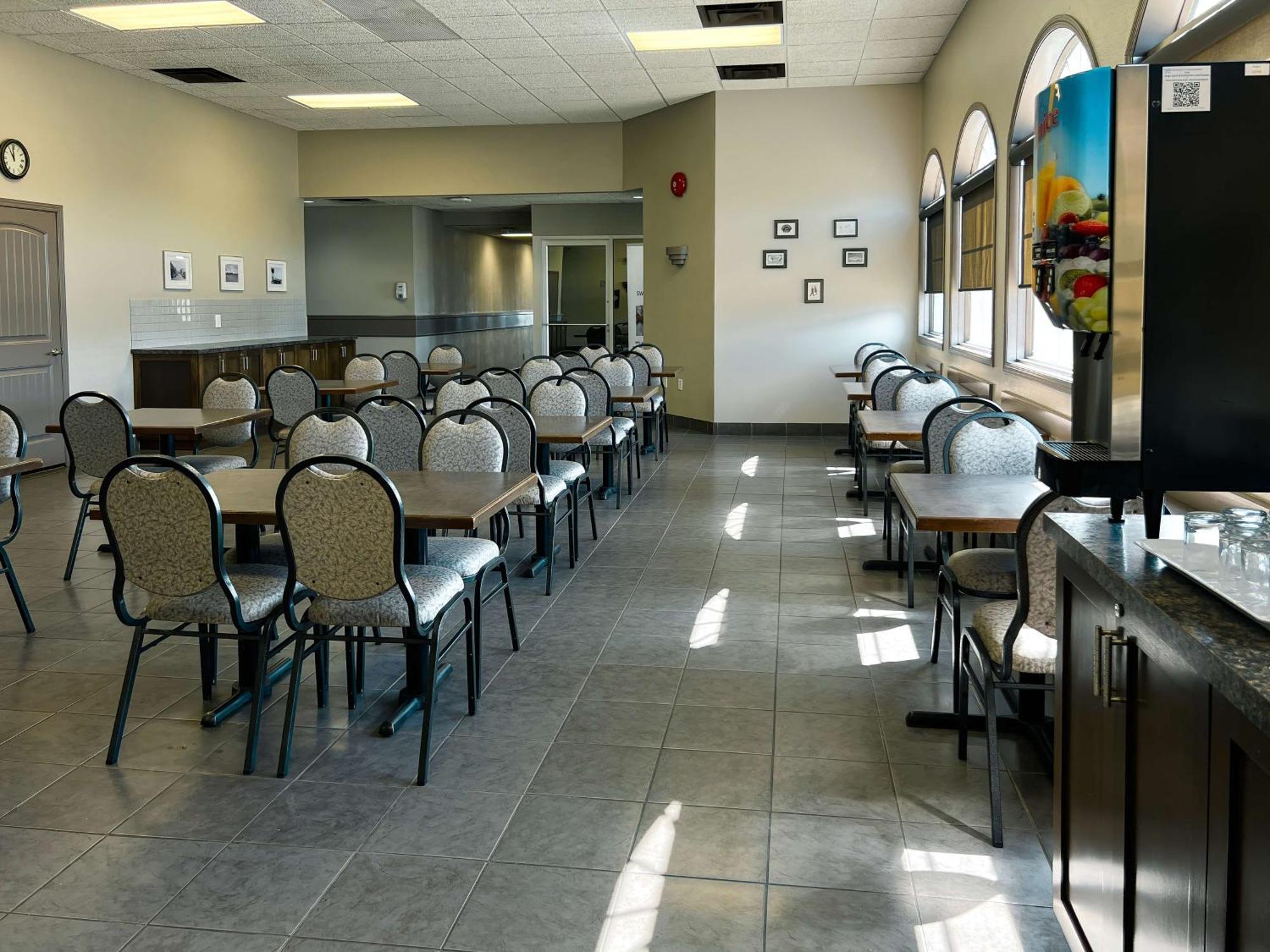 Coast Swift Current Hotel Εξωτερικό φωτογραφία