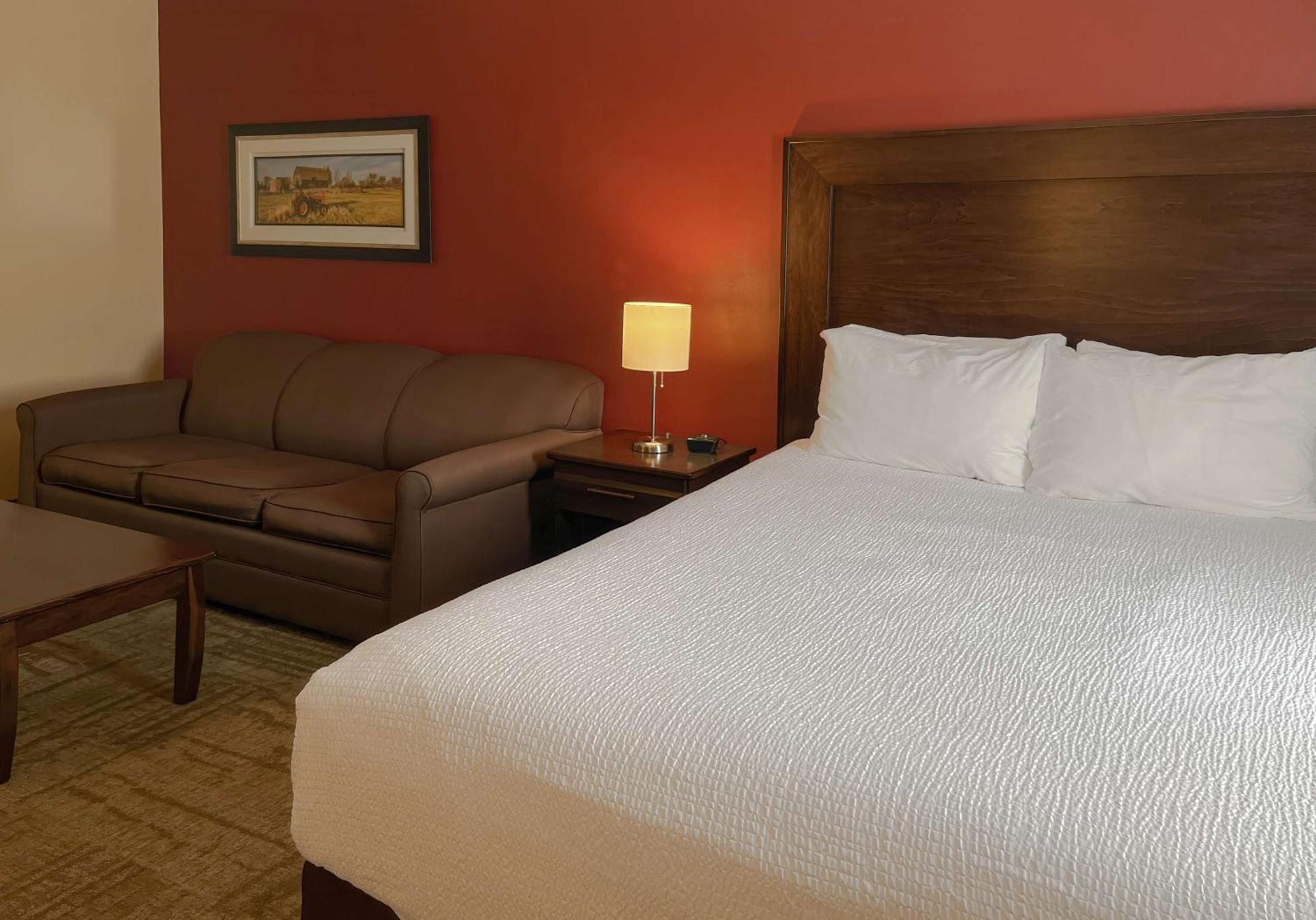 Coast Swift Current Hotel Εξωτερικό φωτογραφία
