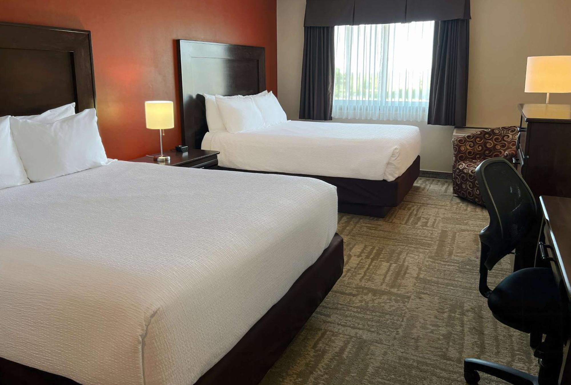 Coast Swift Current Hotel Εξωτερικό φωτογραφία